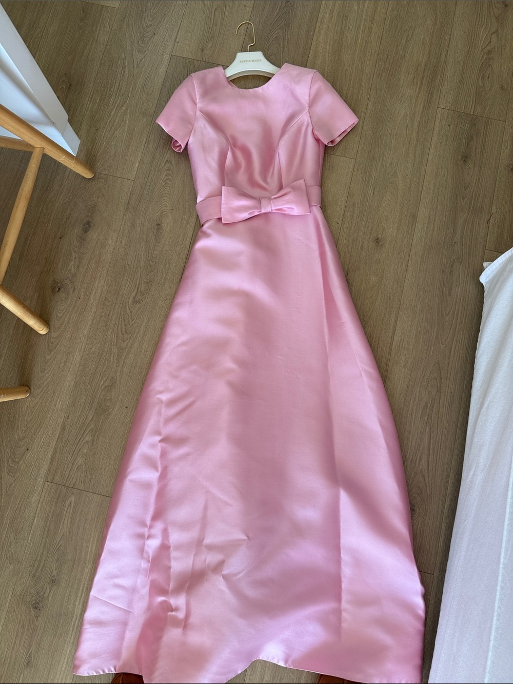 Elegant Pink Maxi Dress with Bow Waist